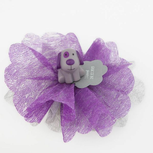 Clip chien violet dragées baptême