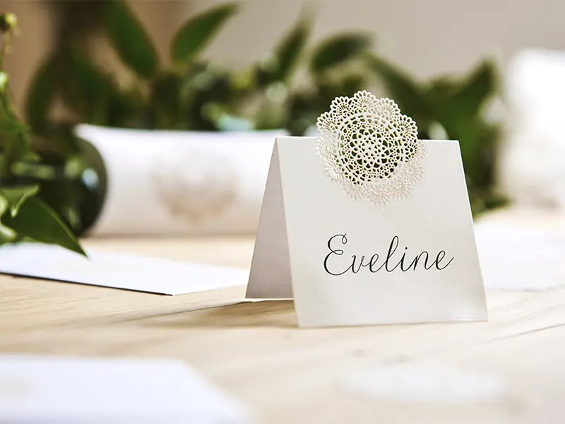 Marque place anniversaire dentelle