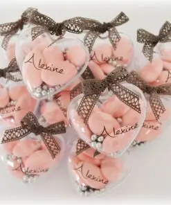 Contenant à dragées plexi . coeur plexi dragées