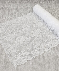 Alternative view of Chemin de table - Dentelle avec Roses