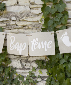 guirlande baptême petits pieds en tissu