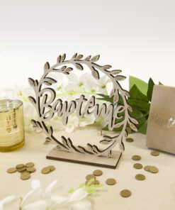 Alternative view of Centre de table Baptême - Couronne en bois