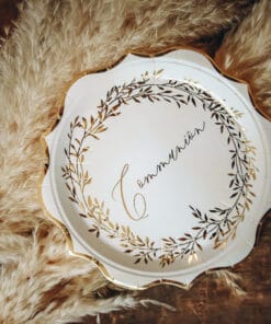 assiette baptême blanc et or métallisé