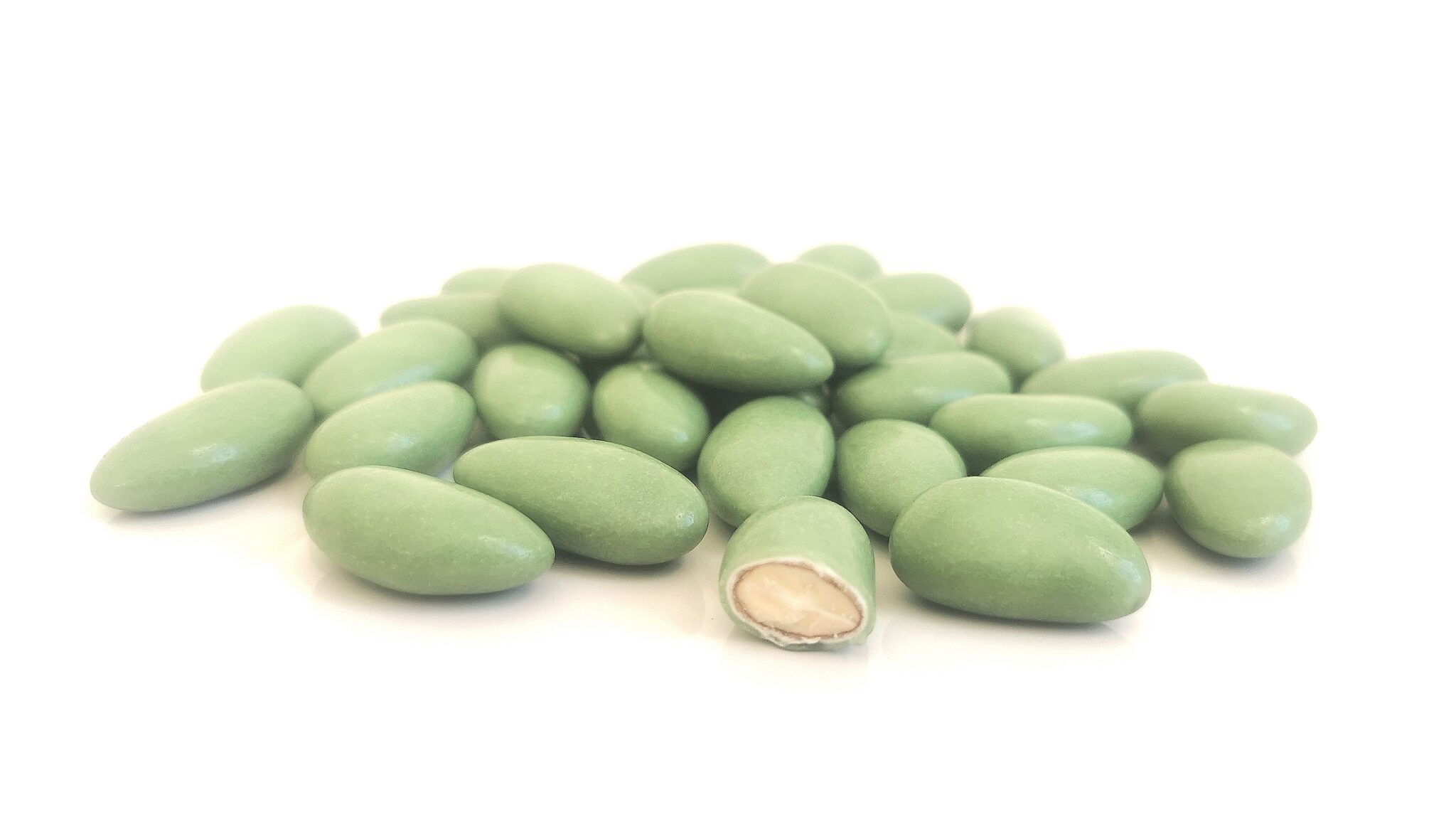 dragées amande vert eucalyptus