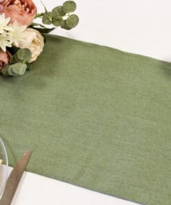 Chemin de table vert eucalyptus