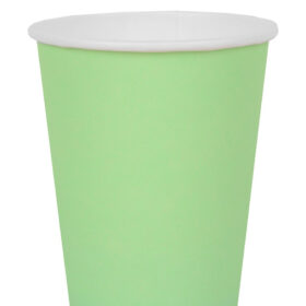 Gobelet vert d'eau