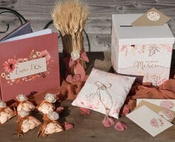 Alternative view of Urne Carton - Merci - Fleurie