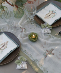 chemin de table communion croix et colombes