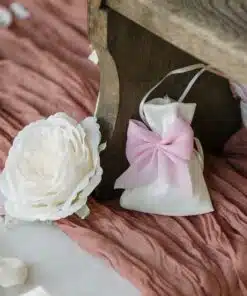 pochon satin noeud rose