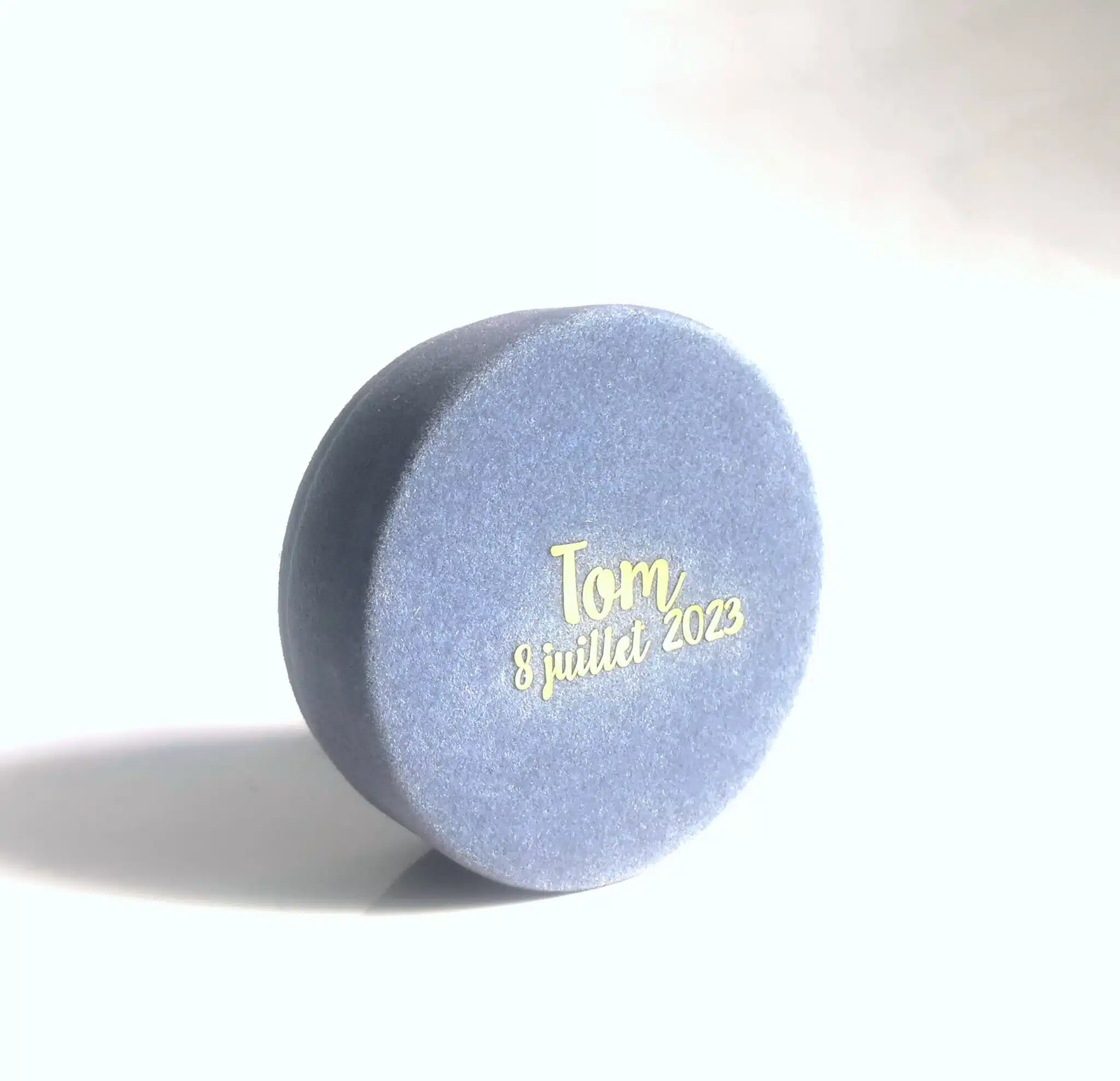 Boite a dragees ronde bleu effet velours